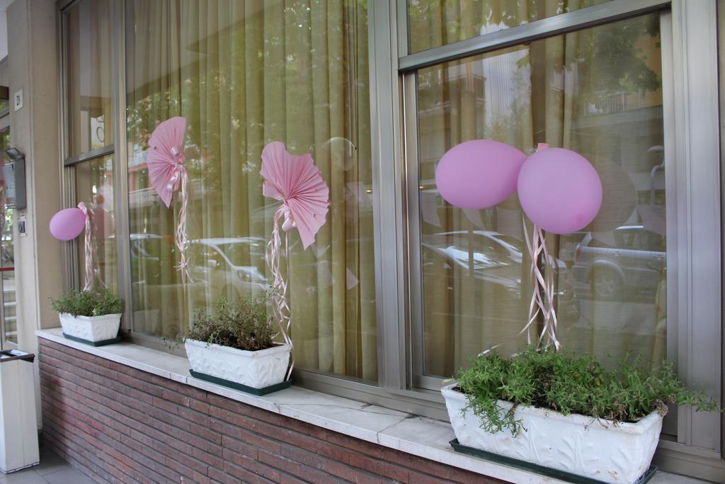 Hotel Galileo Rimini Exterior photo